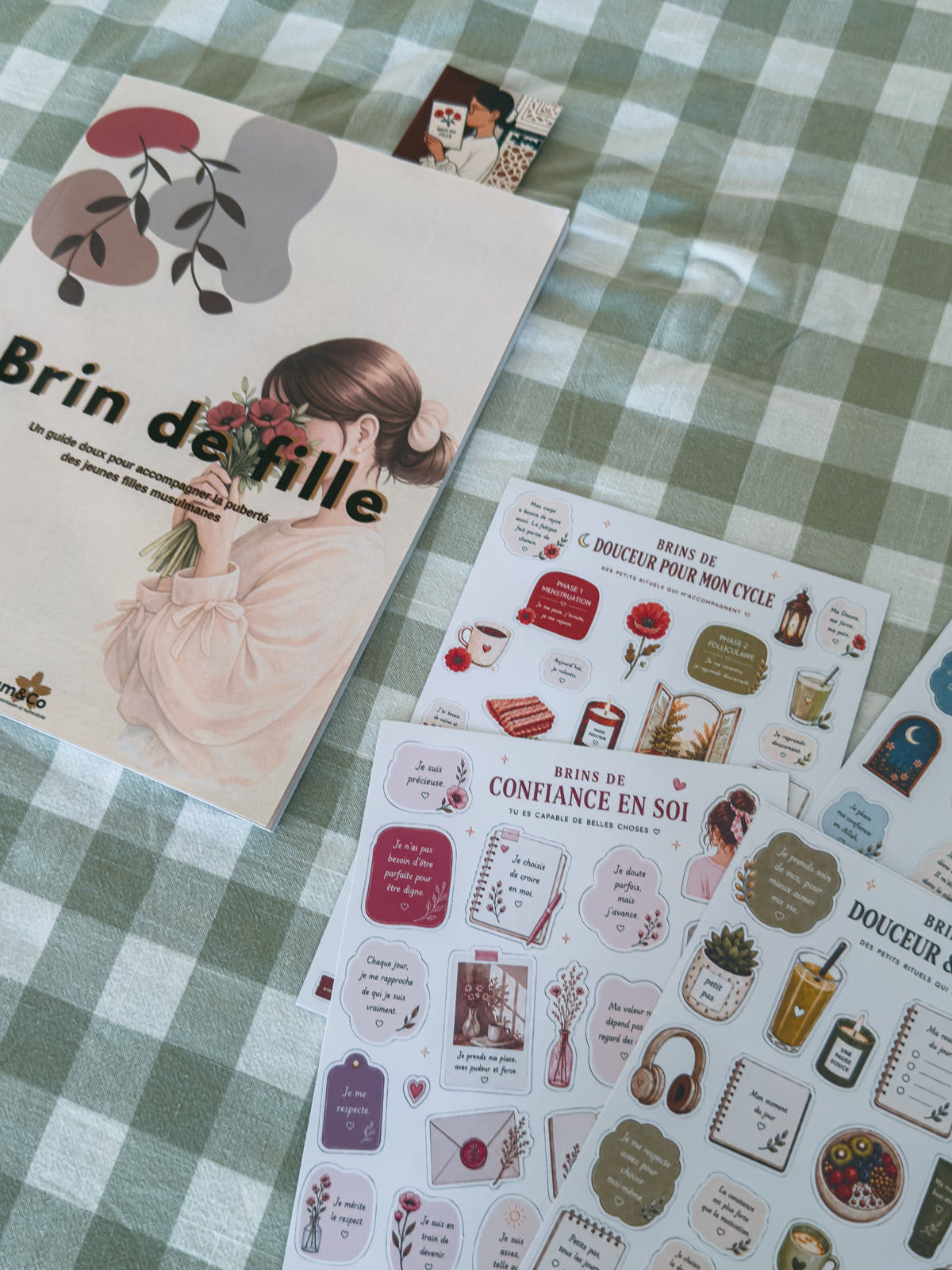 Brins à coller - Pack de 4 planches de stickers